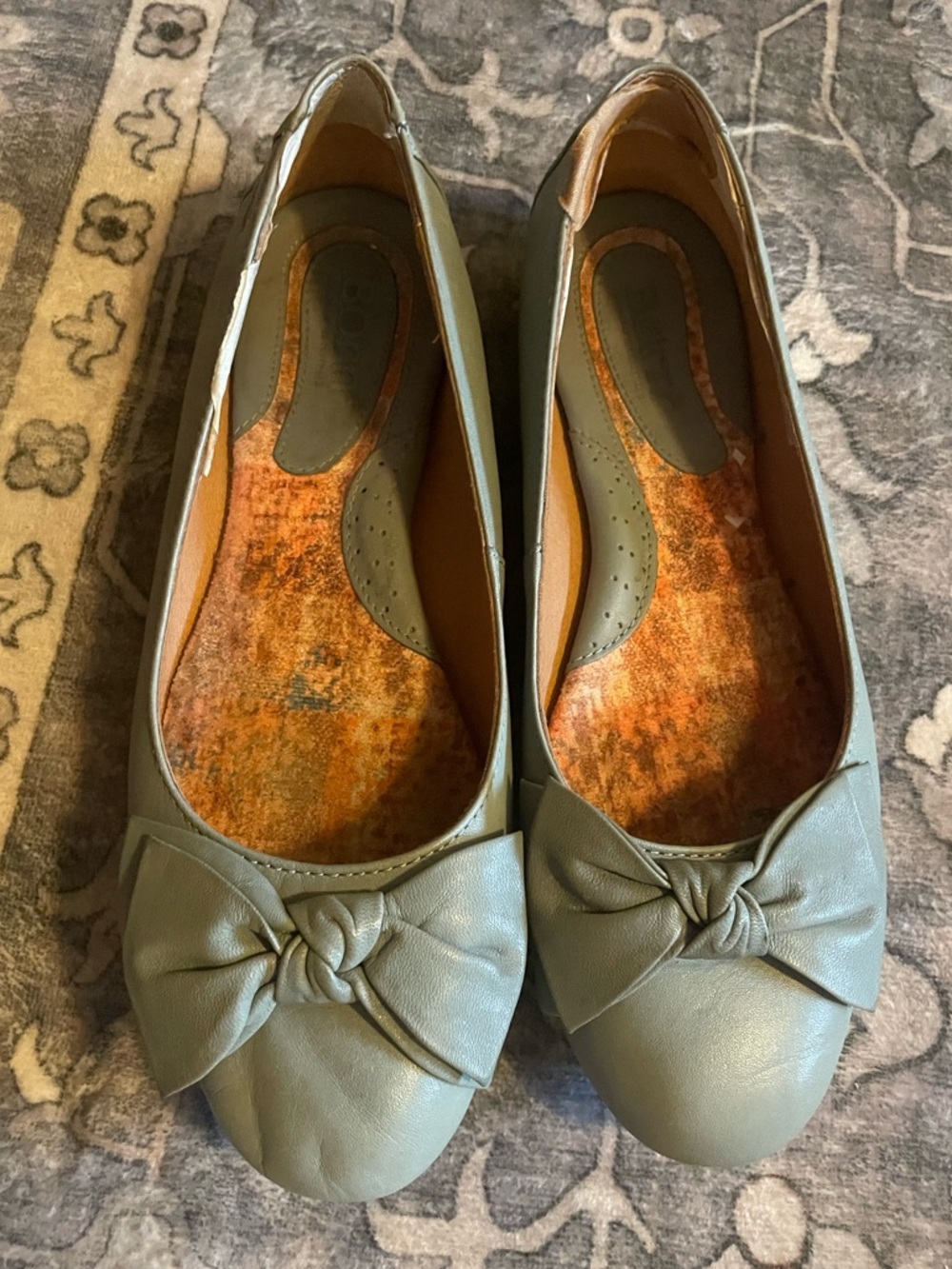 Women’s Born 7.5 leather ballet flats